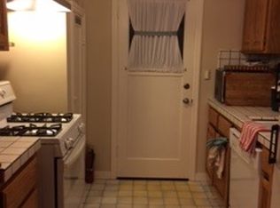 840 College Ave, Menlo Park, CA 94025