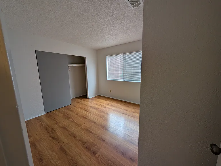 9227 Kelley Dr — Photo 11