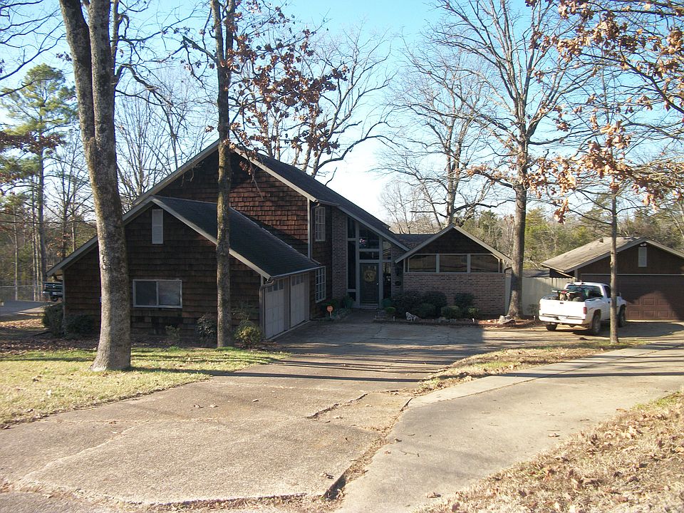 1st image of 140 Northgate Dr