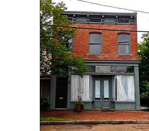 2nd image of 821 Albemarle St