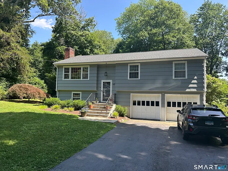 65 Cherry Ln — Photo 1