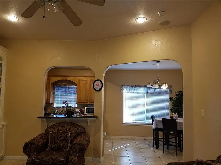6806 Telean St — Photo 2