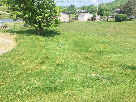 5th image of 6 Lake View Dr