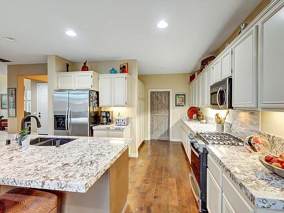 2nd image of 5173 Bluegrass Way