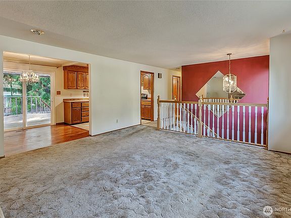 4th image of 2402 Brentwood Place SE