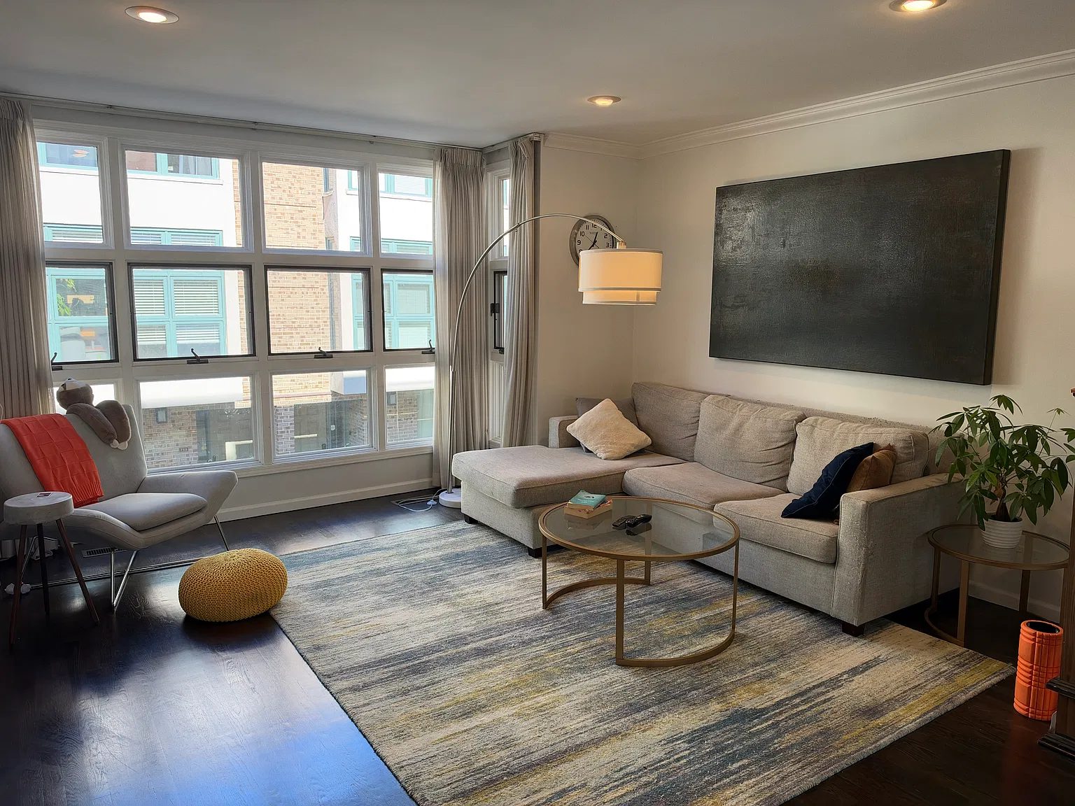 3 bed, 2000 sqft, $4,850 — Photo 1