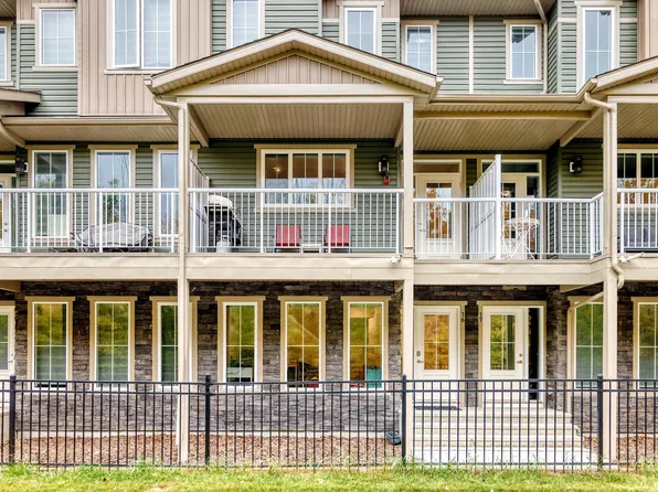 1051 Graydon Hill Blvd SW #16, Edmonton, AB T6W 3C8