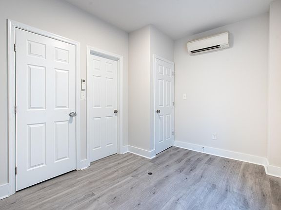 3rd image of 655 E Wishart St #1STFF