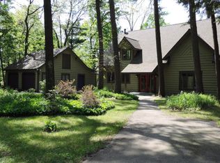 5796 E 52nd St, Newaygo, MI 49337