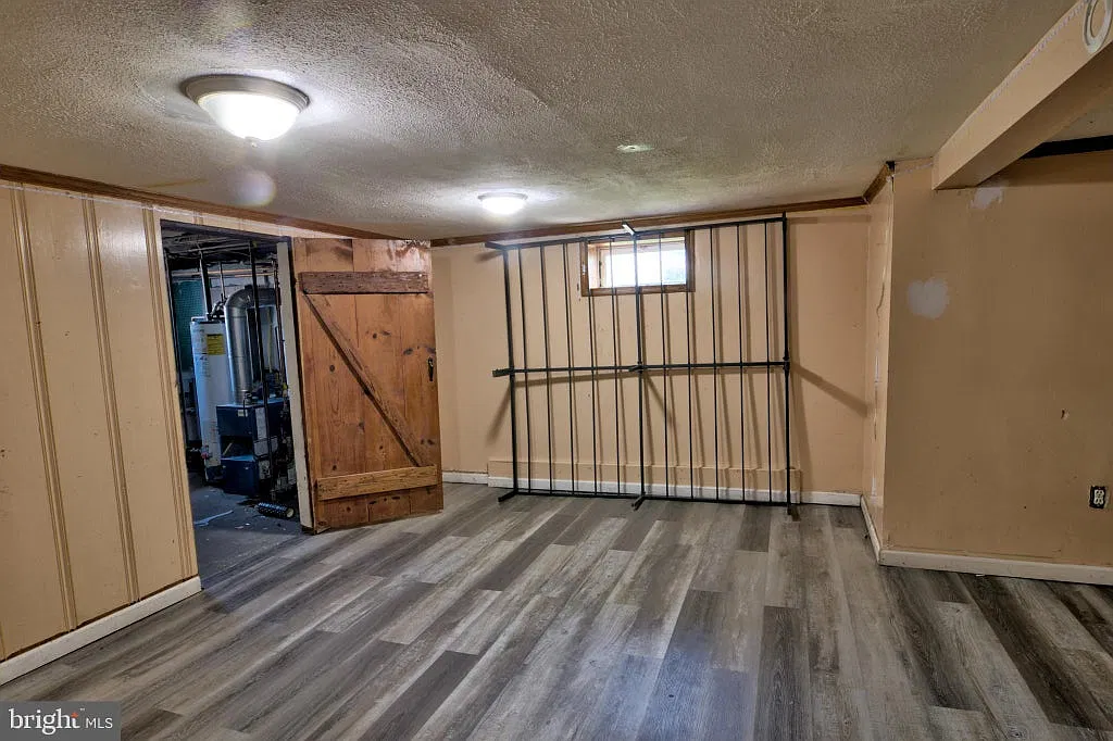 3 bed, 1906 sqft, $2,800 — Photo 1