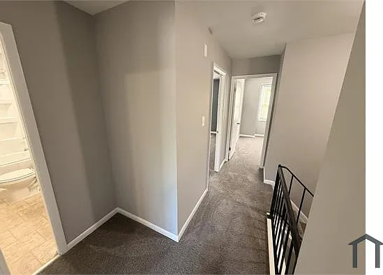 409 Berkshire Ct — Photo 24