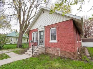 120 Rhey St, Waterloo, IA 50703