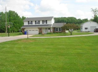 9128 Ernst Rd, Fort Wayne, IN 46809