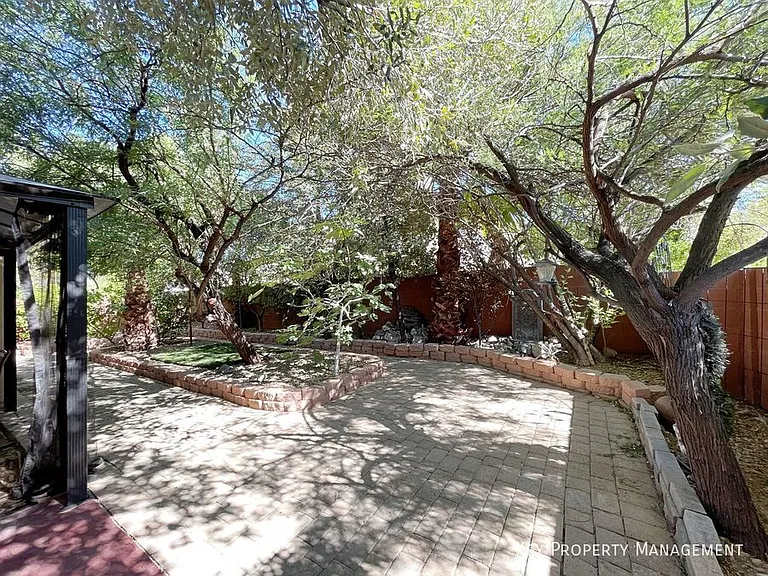 26 Avenida Picasso — Photo 23