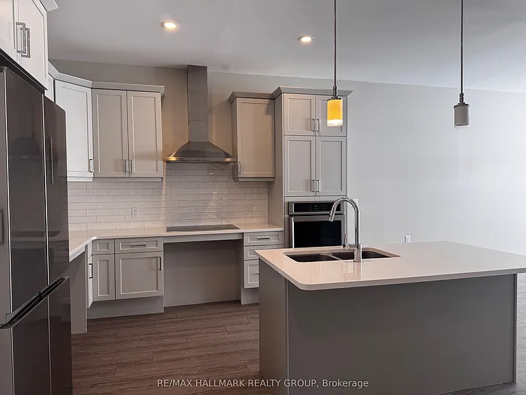 1547 Flanders Rd — Photo 12