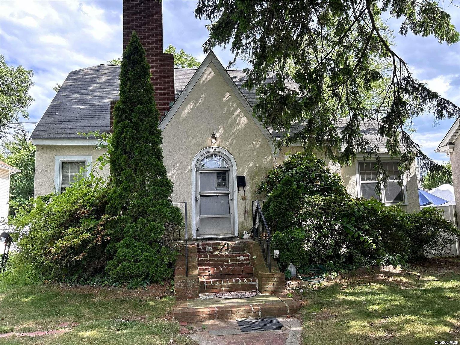 24 Midway Street, Babylon, NY 11702 | Zillow