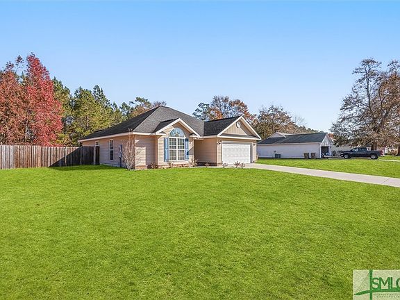5th image of 105 Kingsley Drive S