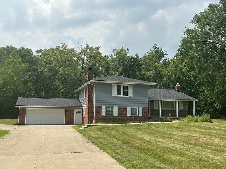 3732 Maplecrest Ave — Photo 3