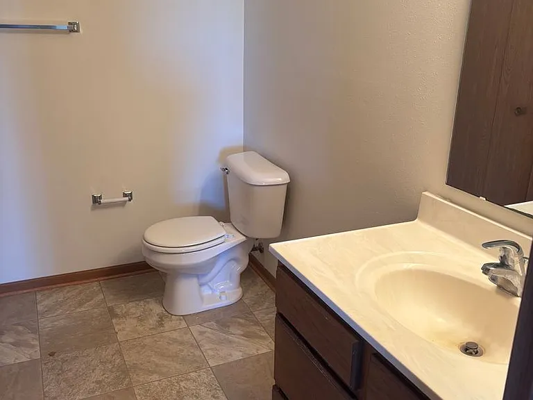 W1083 Lewis Ln — Photo 7