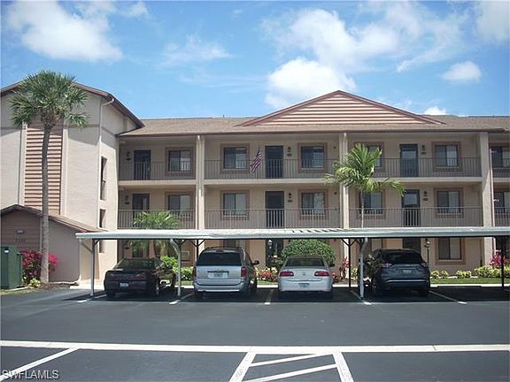 3rd image of 7360 Saint Ives Way APT 2307