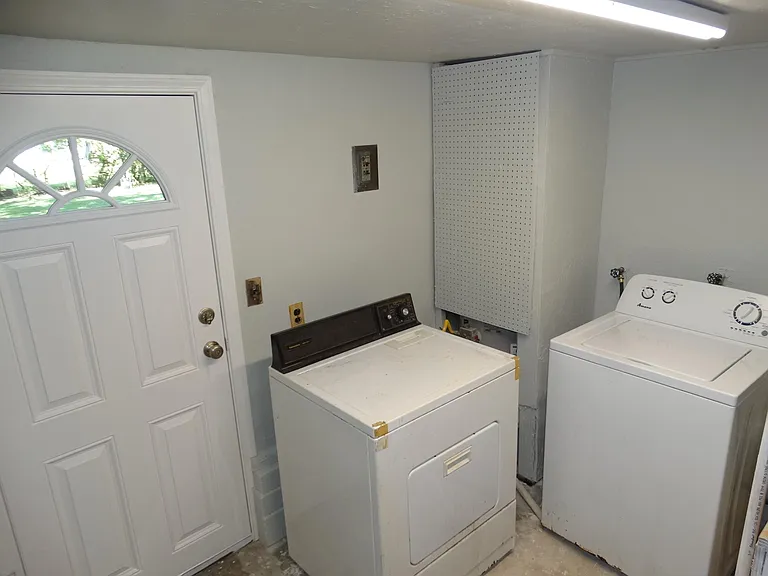 2101 Brighton Ave — Photo 19