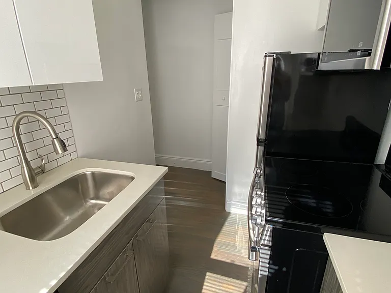 107 Jersey St #16 — Photo 4