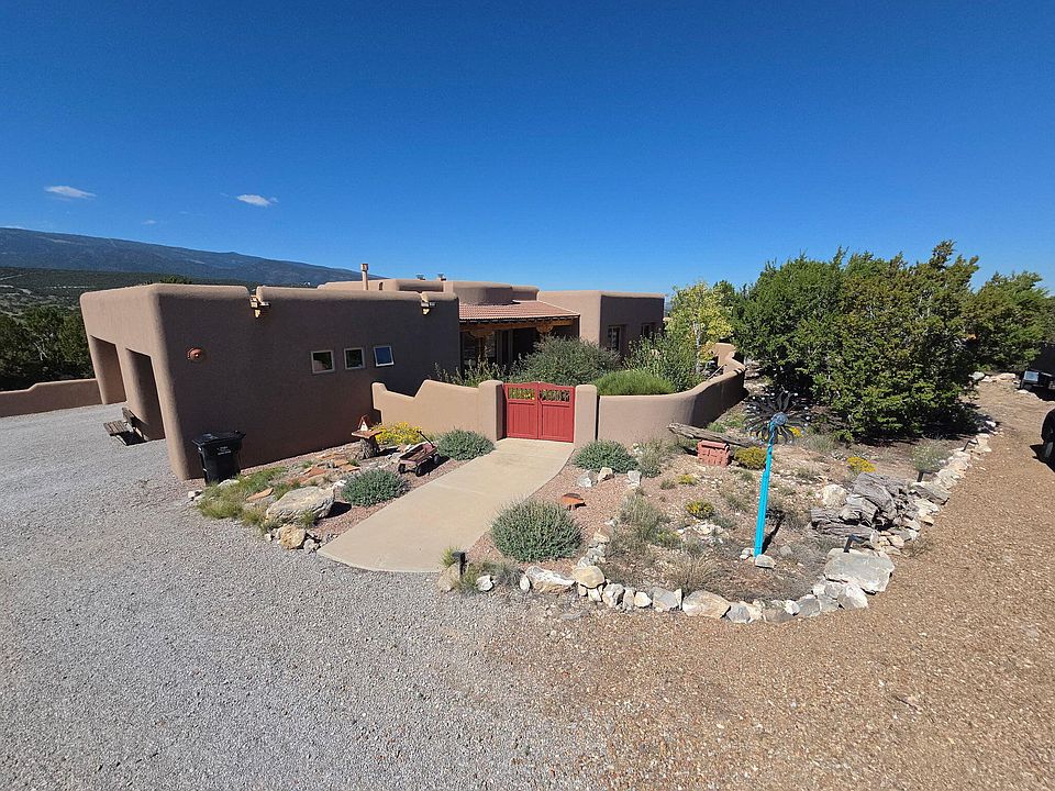 1st image of 22 Via Entrada