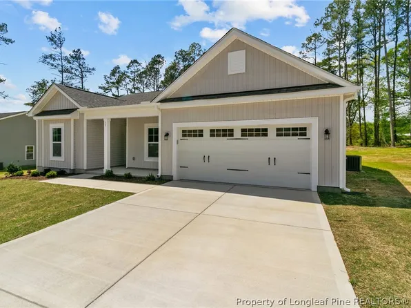 75 Regis Ln, Coats, NC 27521