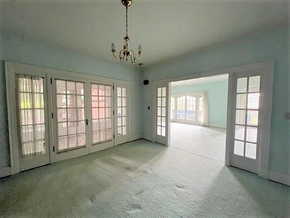 3rd image of 925 Prospect Ave
