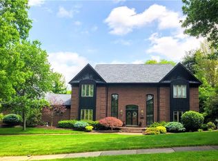 120 Fieldgate Dr, Pittsburgh, PA 15241