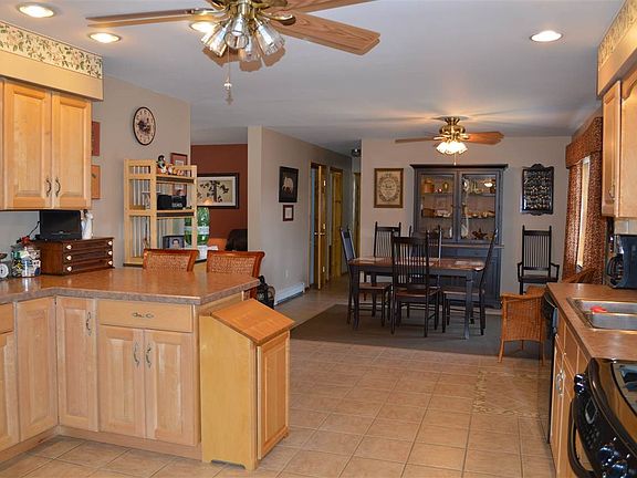 5th image of 174 Lake Dr