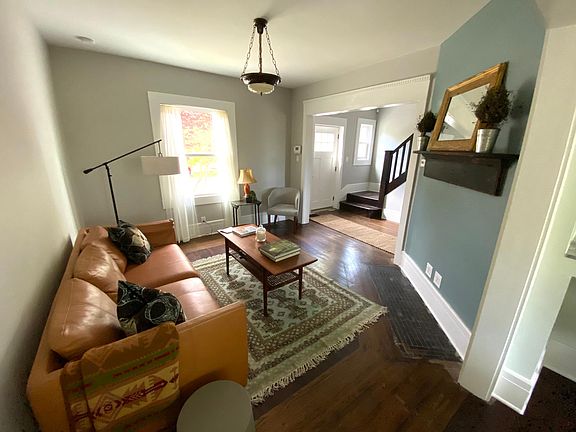 4th image of 820 Vinewood St #3839