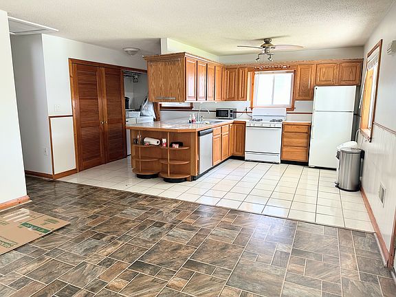 2nd image of 27342 Brettonwoods St