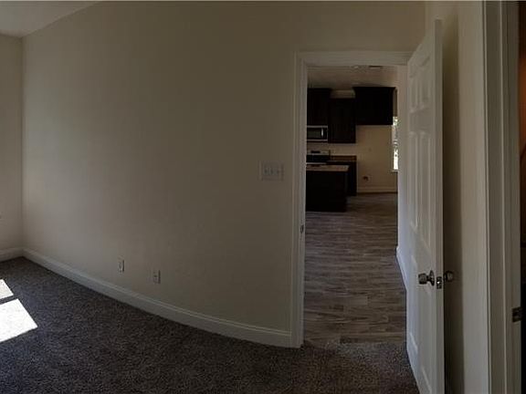 4th image of 2713 Texas St