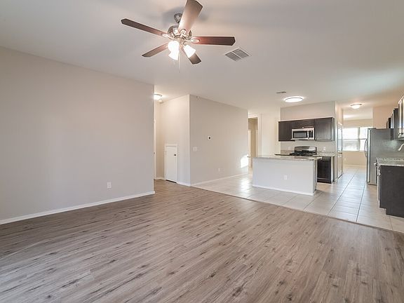 5th image of 30242 W Earll Dr