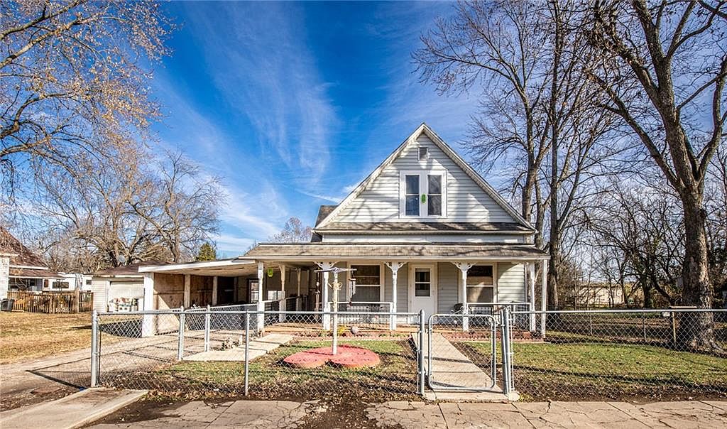 1869 S Broadway, Amoret, MO 64722 Zillow