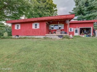 4746 Consaul Rd, Amsterdam, NY 12010