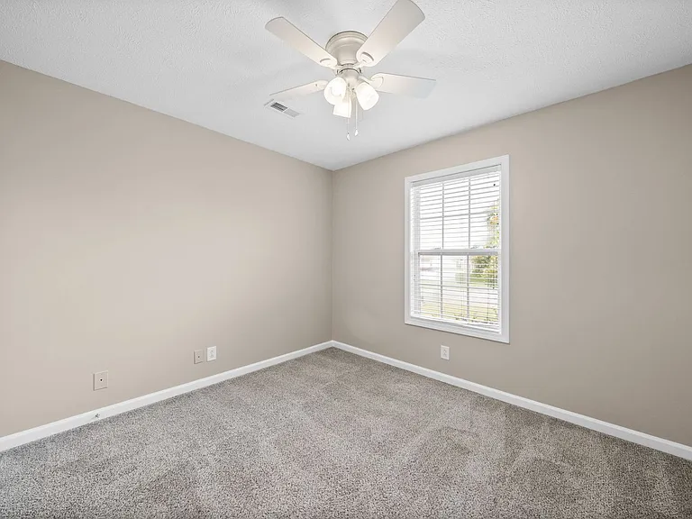 3932 Gaine Dr — Photo 18