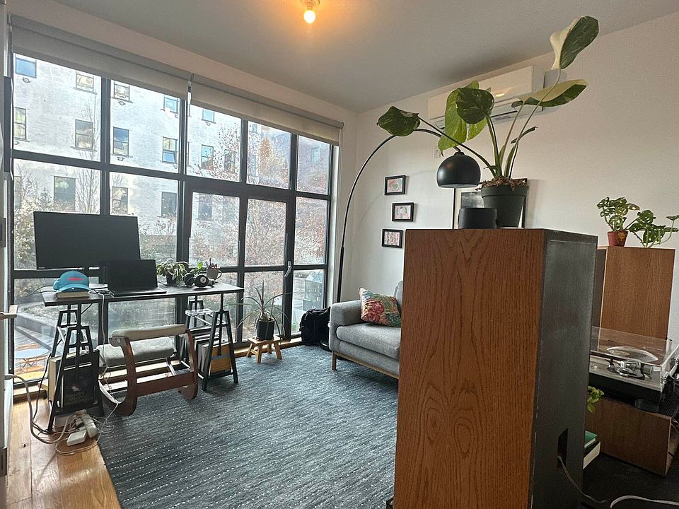 1st image of 1040 Dean St APT 313