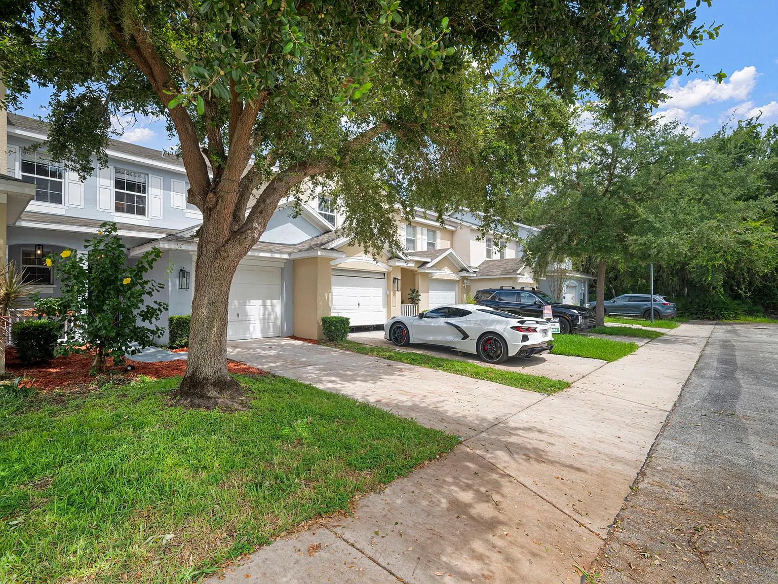 Townhouse — Photo 4