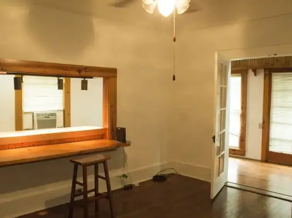 622 NE 2nd St #3, Gainesville, FL 32601