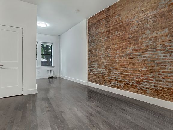 3rd image of 31 E 1st St APT 1A