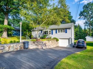 6 Homestead Way Rockaway NJ 07866 Zillow 6 Homestead Way Rockaway NJ 07866 Zillow