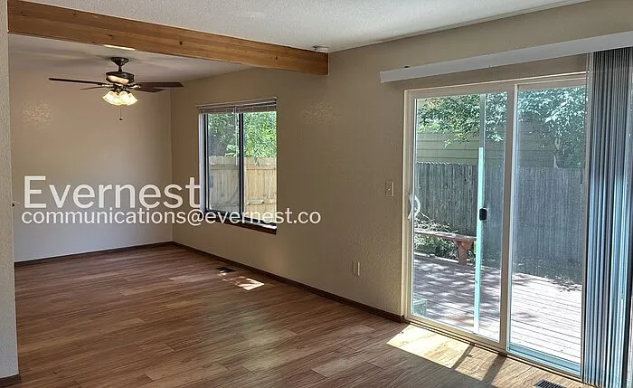 4121 Amber St — Photo 9