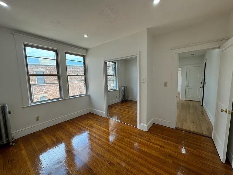 11 Scottfield Rd #11 — Photo 4