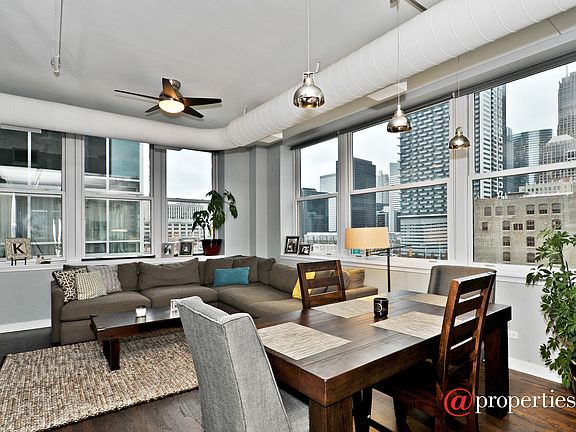 Living Room / Dining Room
