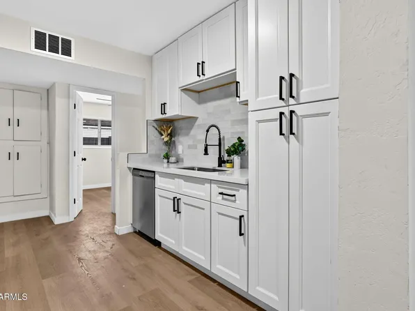4528 N 50TH Avenue, Phoenix, AZ 85031