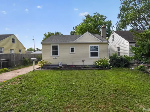35259 Currier St, Wayne, MI 48184