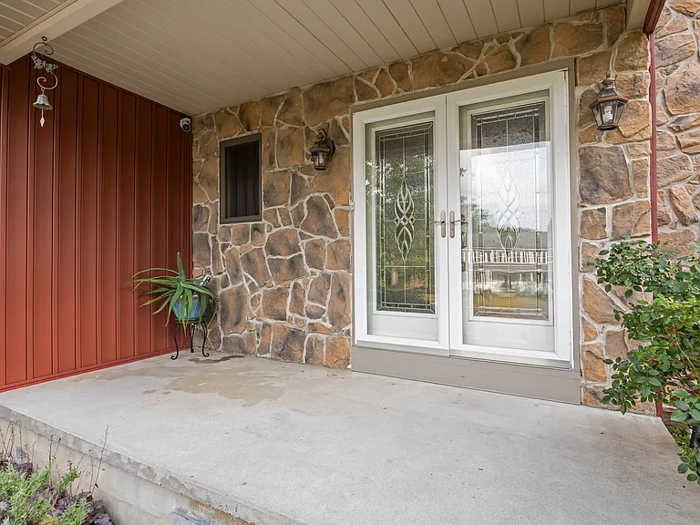 64 Lady Diana Cir — Photo 3
