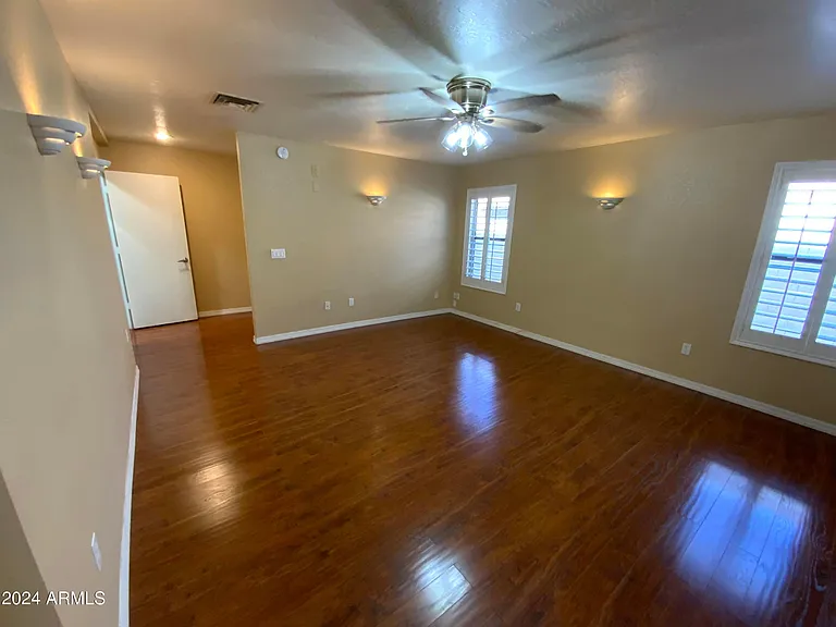 1513 E Mineral Rd — Photo 11